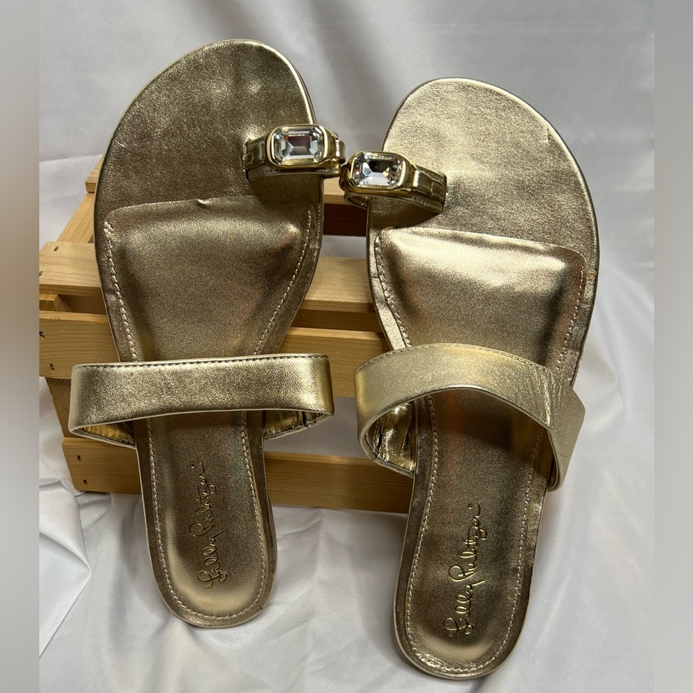 NWOT Lilly Pulitzer Callie Gold Metallic Sandals with Crystal Toe Strap - Picture 9 of 10